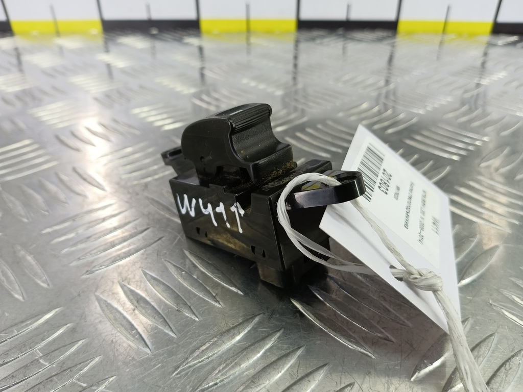 кнопка стеклоподъемника MITSUBISHI L200  2.5 DI-D MT (136 л.с.)L200  IV (2006—2014) Пикап MN179220, 1440 рублей, Москва