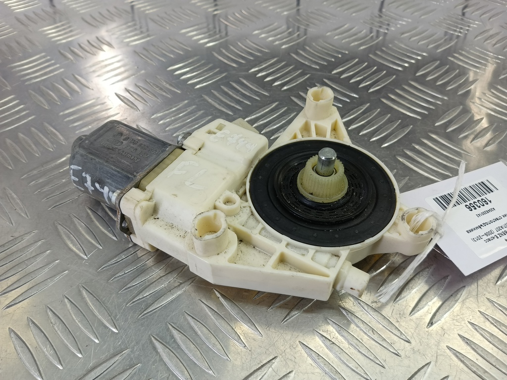 моторчик стеклоподъёмника MERCEDES-BENZ E-класс E 220d 2.1 5G-Tronic (170 л.с.)E-класс  W212/S212/C207/A207 (2009—2013) Седан A2048200142, 980 рублей, Москва