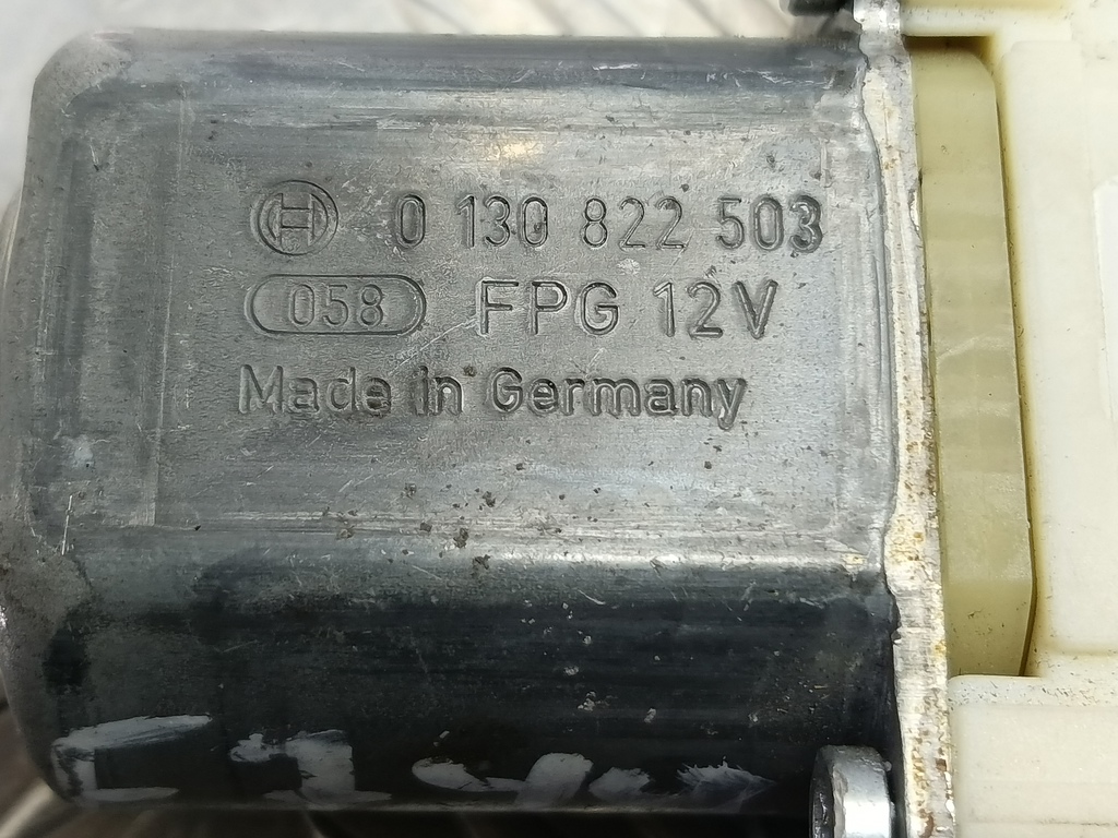 моторчик стеклоподъёмника MERCEDES-BENZ E-класс E 220d 2.1 5G-Tronic (170 л.с.)E-класс  W212/S212/C207/A207 (2009—2013) Седан A2048200142, 980 рублей, Москва