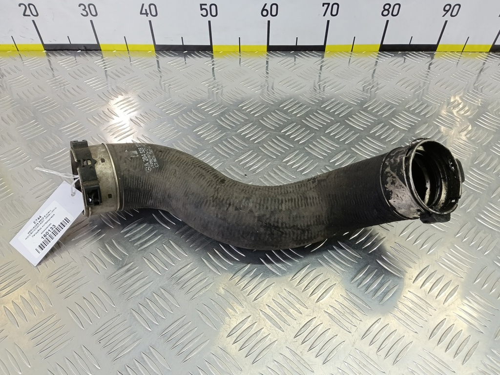 патрубок интеркулера MERCEDES-BENZ E-класс E 220d 2.1 5G-Tronic (170 л.с.)E-класс  W212/S212/C207/A207 (2009—2013) Седан A2045283282, 2700 рублей, Москва