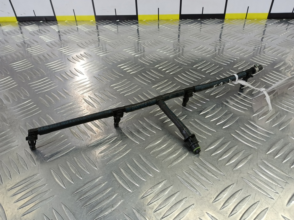 трубка обратки MERCEDES-BENZ E-класс E 220d 2.1 5G-Tronic (170 л.с.)E-класс  W212/S212/C207/A207 (2009—2013) Седан A6510707632, 2360 рублей, Москва