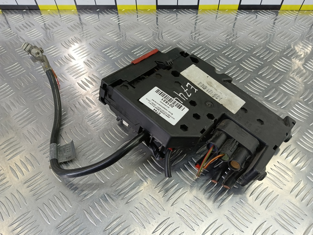 блок предохранителей MERCEDES-BENZ E-класс E 220d 2.1 5G-Tronic (170 л.с.)E-класс  W212/S212/C207/A207 (2009—2013) Седан A2125400450, 3279 рублей, Москва