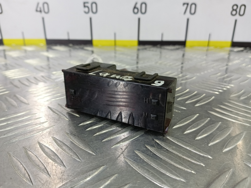 часы электронные MITSUBISHI LANCER  MR962799, 520 рублей, Москва