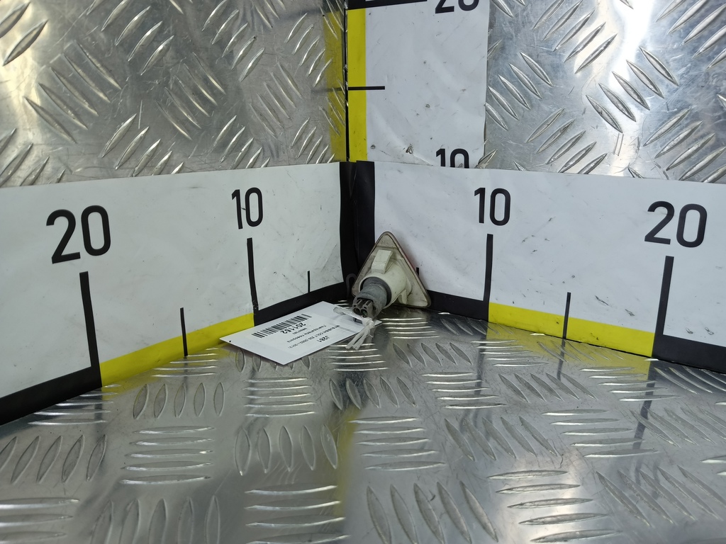 повторитель поворота MITSUBISHI COLT  MR957363, 2130 рублей, Москва