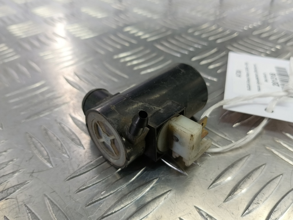 насос омывателя (моторчик) SUZUKI Grand Vitara 2.0 4WD MT (140 л.с.)Grand Vitara  II (2005—2008) Внедорожник 38410-65J10, 1550 рублей, Москва