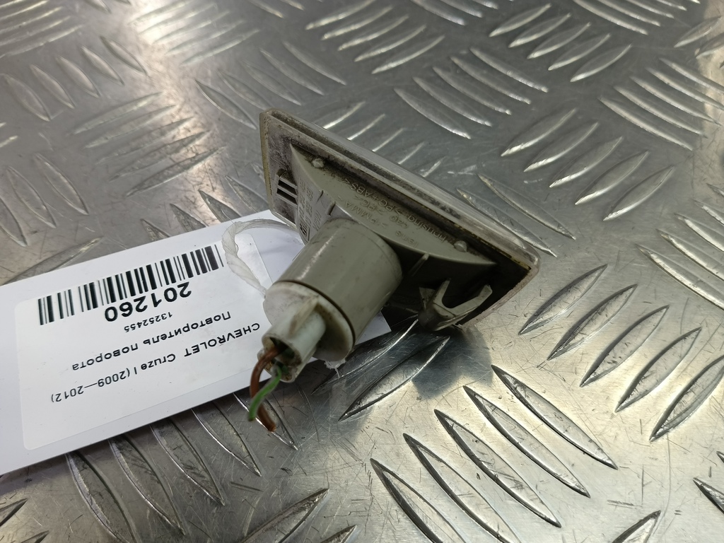 повторитель поворота CHEVROLET  Cruze  13252455, 750 рублей, Москва