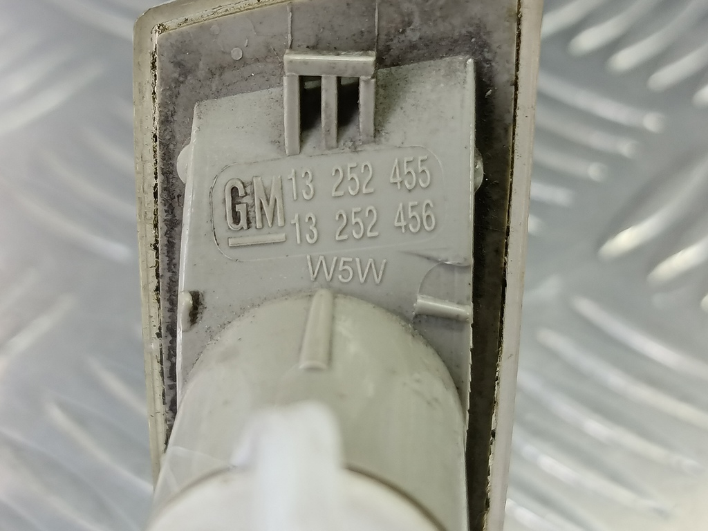 повторитель поворота CHEVROLET  Cruze  13252455, 750 рублей, Москва