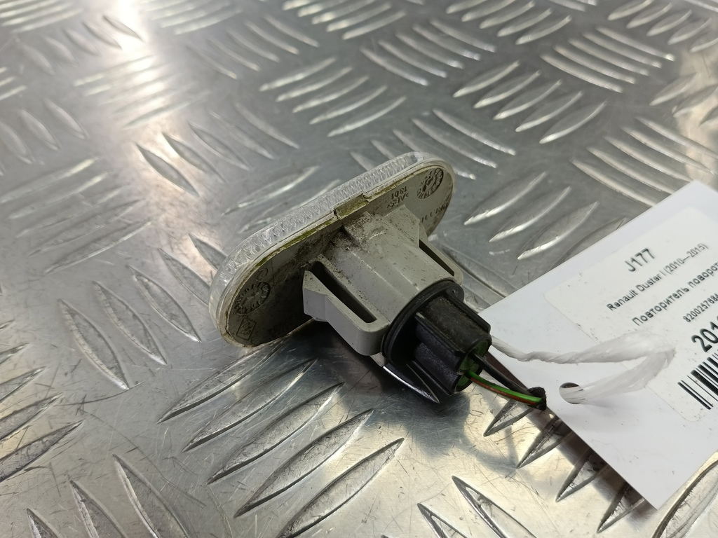 повторитель поворота Renault Duster  8200257684, 520 рублей, Москва