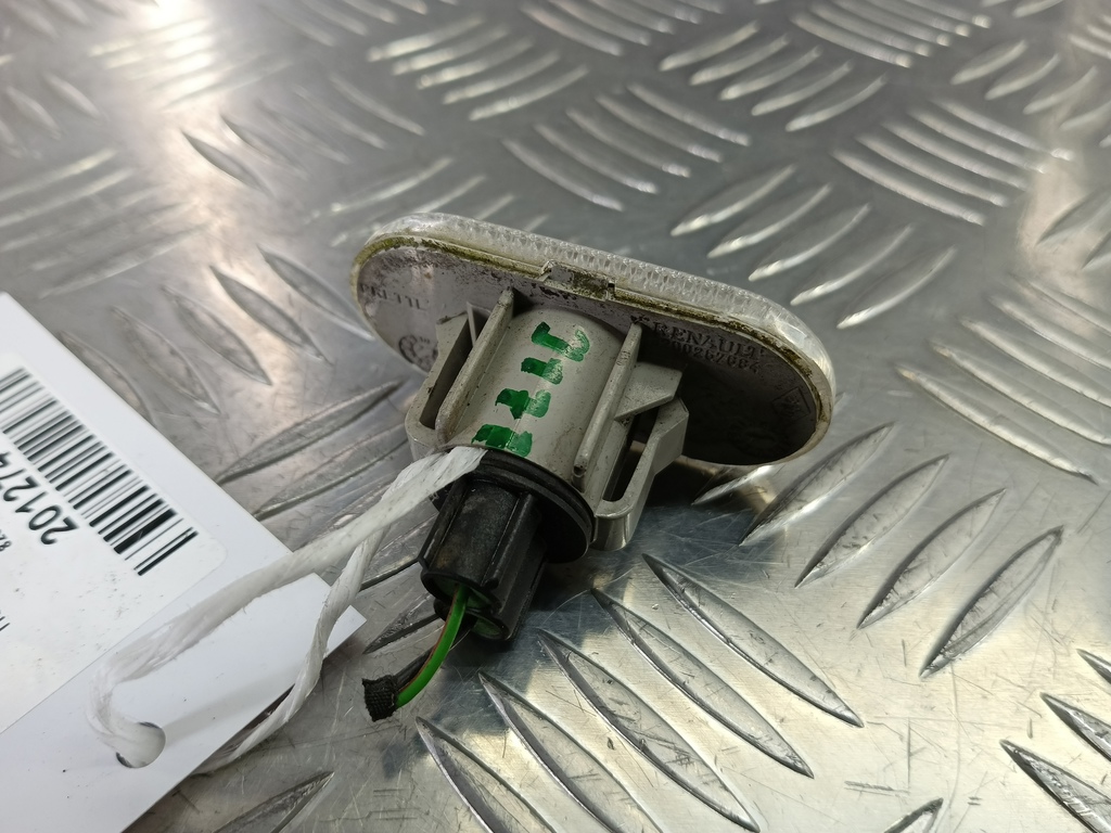 повторитель поворота Renault Duster  8200257684, 520 рублей, Москва