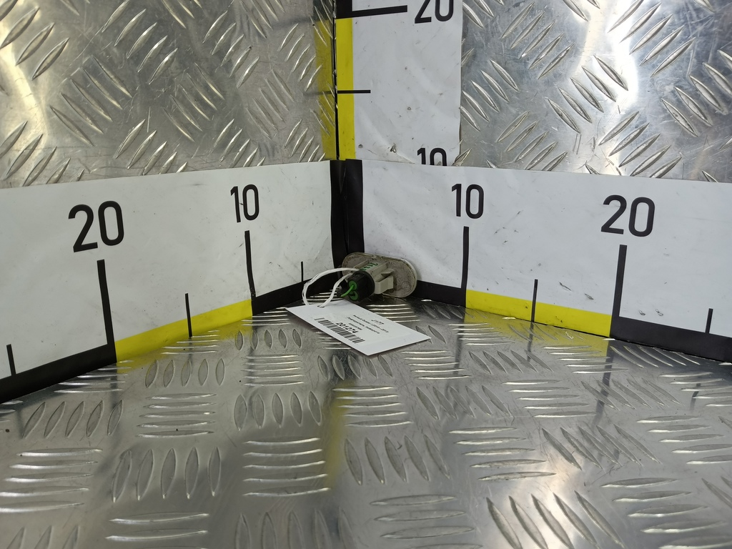 повторитель поворота Renault Duster  8200257684, 520 рублей, Москва