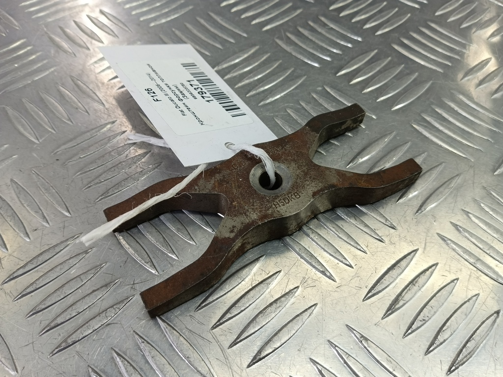 кронштейн форсунки топливной (зажим) Fiat Ducato  9659325780, 2700 рублей, Москва