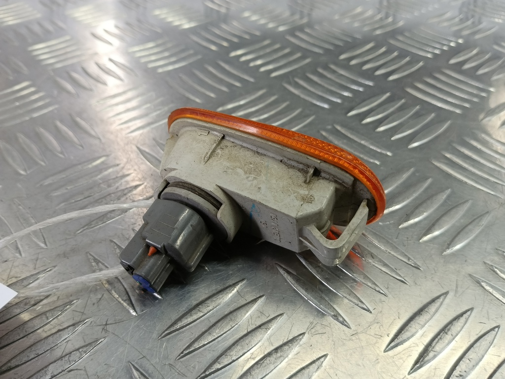 повторитель поворота MITSUBISHI L200   8351A003, 980 рублей, Москва