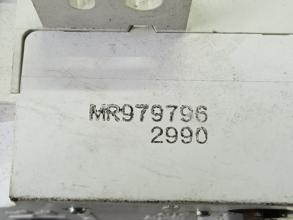 часы электронные MITSUBISHI OUTLANDER  MR979796, 980 рублей, Москва