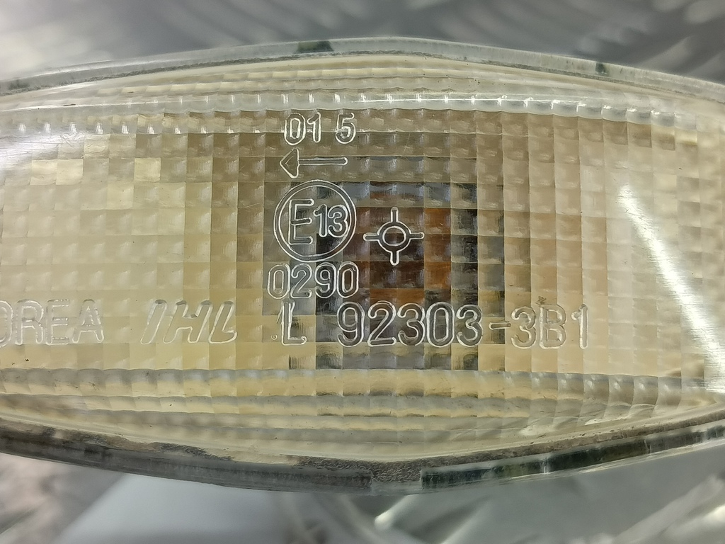 повторитель поворота Hyundai SONATA 2.0 AT (144 л.с.)Sonata  V (2004—2007) Седан 92303-3B120, 860 рублей, Москва