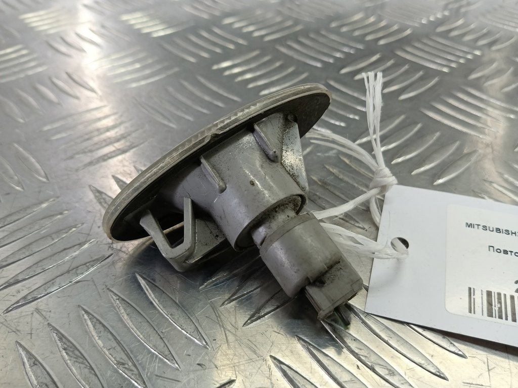 повторитель поворота MITSUBISHI LANCER  MR991187, 520 рублей, Москва