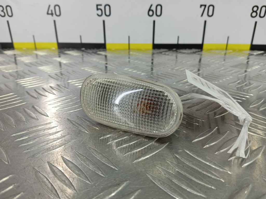 повторитель поворота MITSUBISHI L200  2.5 DI-D 4WD MT (178 л.с.)L200  IV (2006—2014) Пикап 8351A041, 1780 рублей, Москва