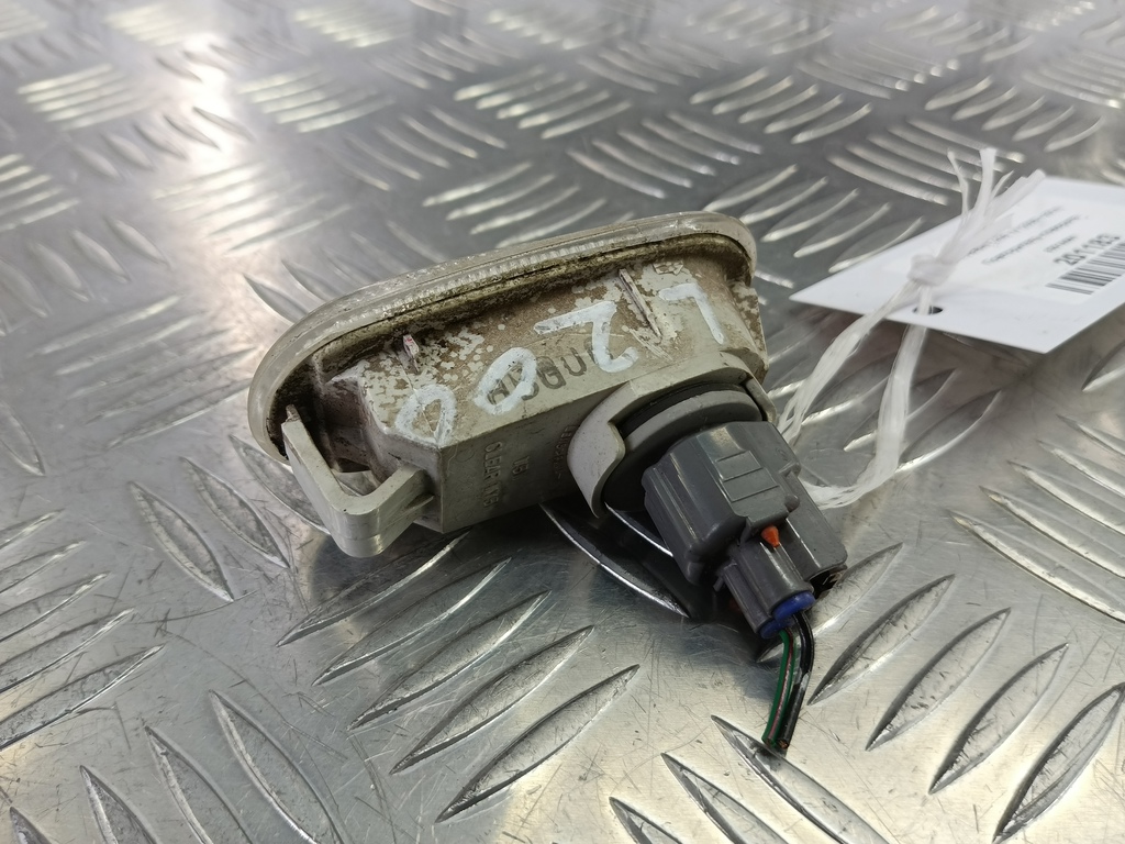 повторитель поворота MITSUBISHI L200  2.5 DI-D 4WD MT (178 л.с.)L200  IV (2006—2014) Пикап 8351A041, 1780 рублей, Москва