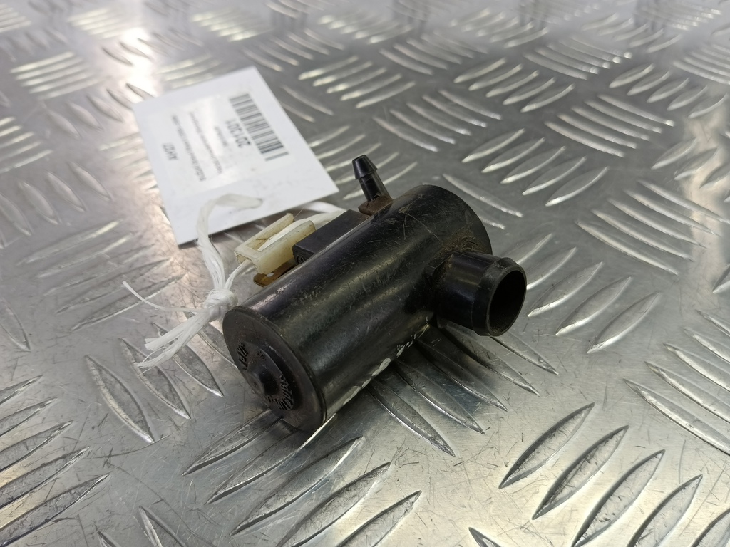 насос омывателя (моторчик) SUZUKI Grand Vitara 2.0 4WD MT (140 л.с.)Grand Vitara  II (2005—2008) Внедорожник 38410-65J00, 1440 рублей, Москва