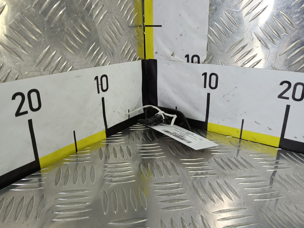 форсунка омывателя фар LAND ROVER FREELANDER  LR003851, 2010 рублей, Москва