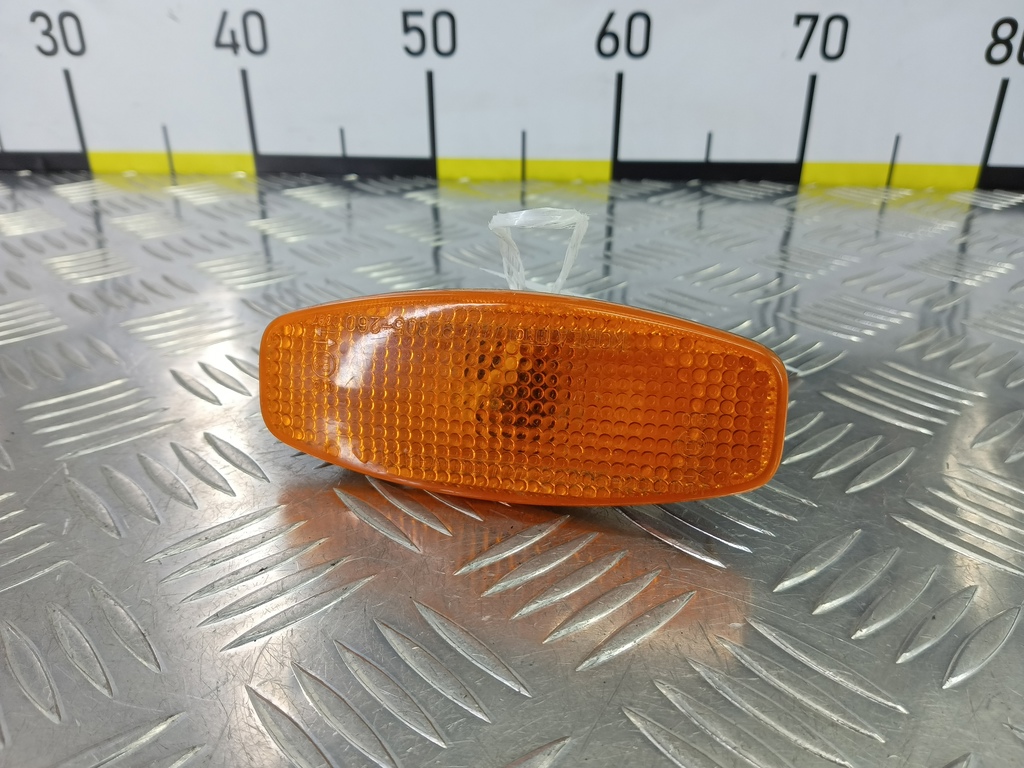 повторитель поворота Hyundai SANTA FE  92305-26000, 1320 рублей, Москва