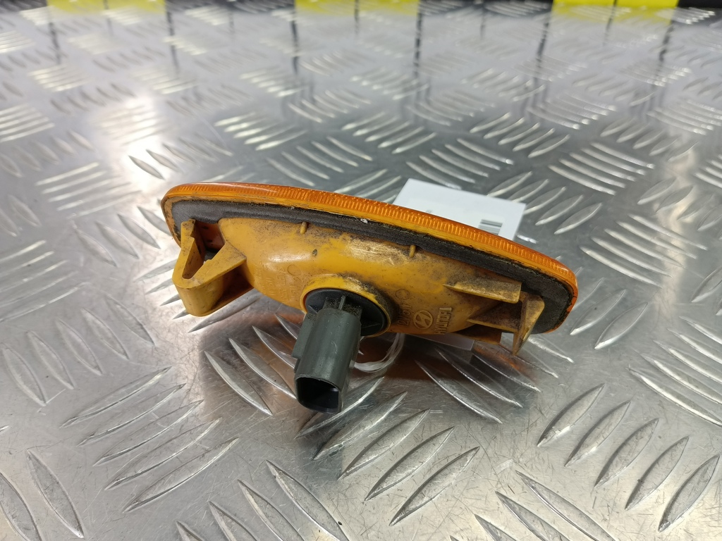 повторитель поворота Hyundai SANTA FE  92305-26000, 1320 рублей, Москва