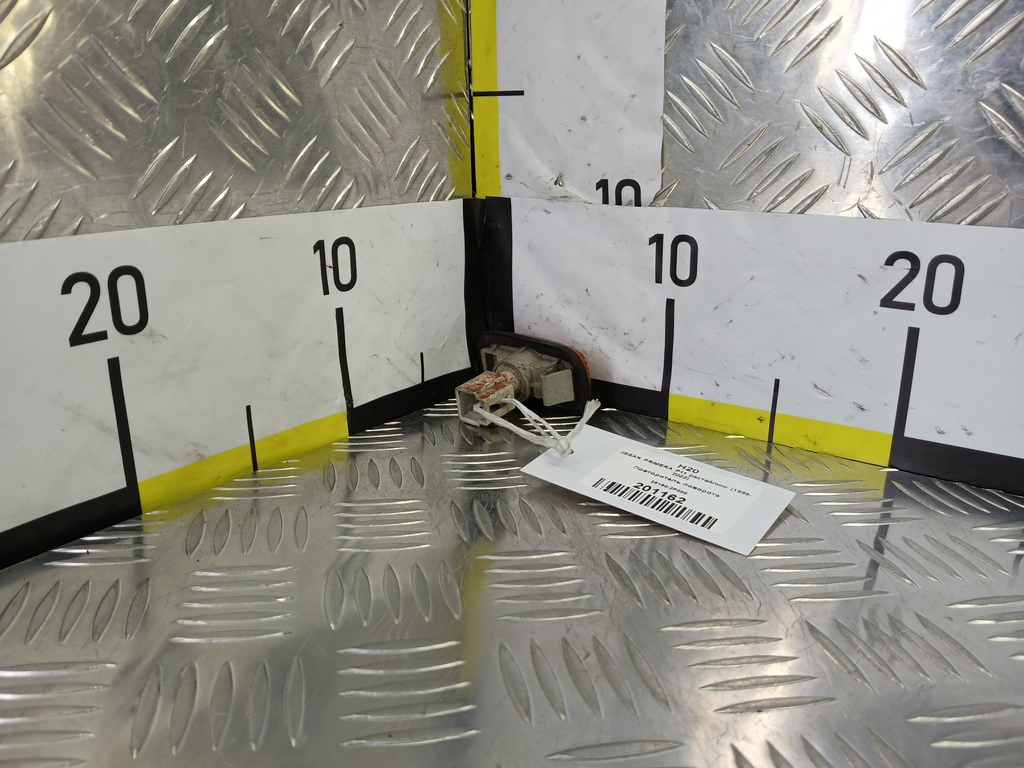 повторитель поворота NISSAN PRIMERA  26160-2F000, 520 рублей, Москва