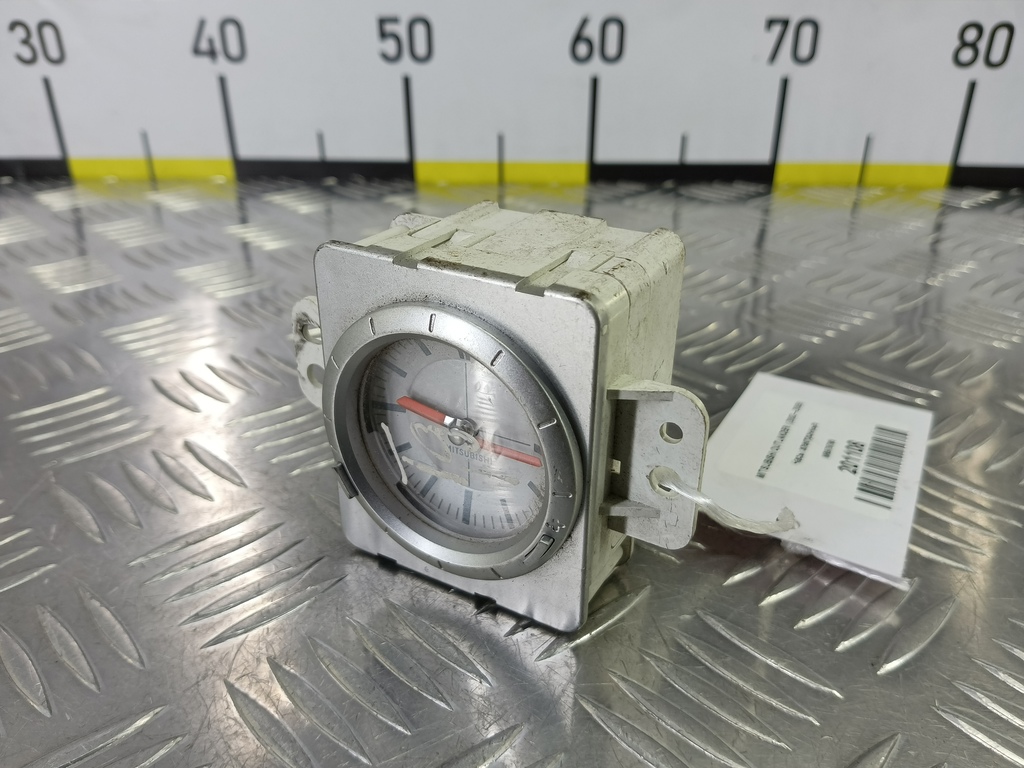 часы электронные MITSUBISHI OUTLANDER  MR979796, 980 рублей, Москва