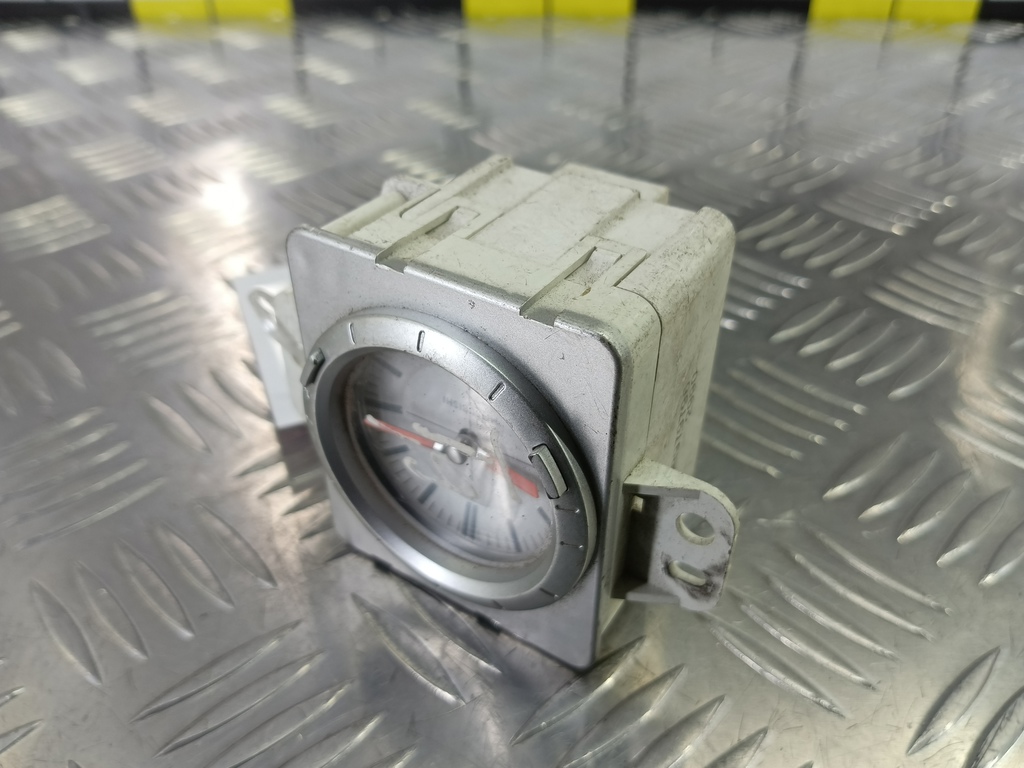 часы электронные MITSUBISHI OUTLANDER  MR979796, 980 рублей, Москва