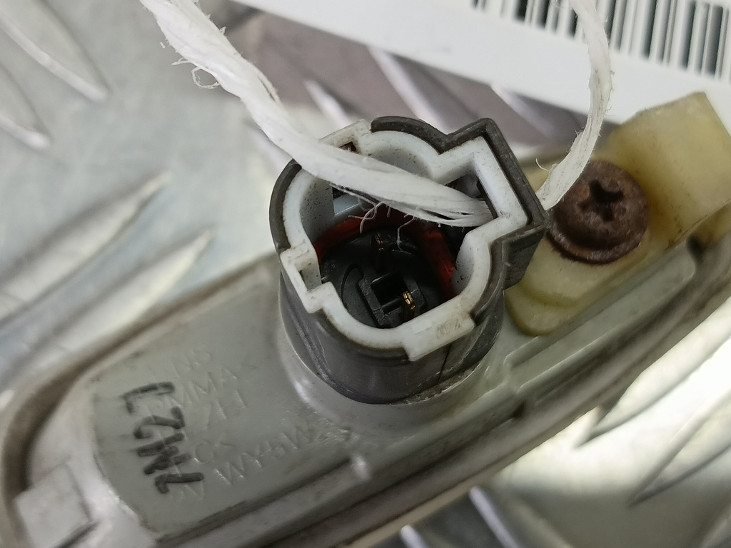 повторитель поворота Kia Ceed  92303-3L100, 980 рублей, Москва