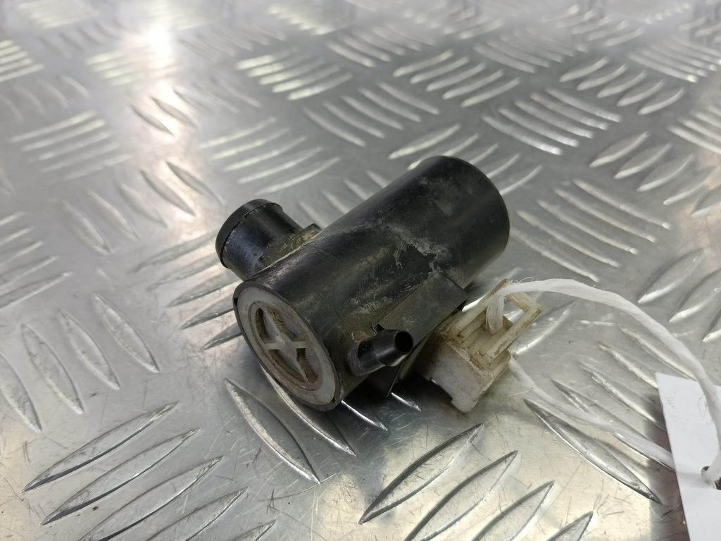 насос омывателя (моторчик) SUZUKI Grand Vitara 2.0 4WD MT (140 л.с.)Grand Vitara  II (2005—2008) Внедорожник 38410-65J00, 1440 рублей, Москва