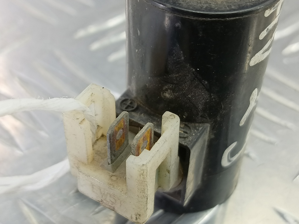 насос омывателя (моторчик) SUZUKI Grand Vitara 2.0 4WD MT (140 л.с.)Grand Vitara  II (2005—2008) Внедорожник 38410-65J00, 1440 рублей, Москва