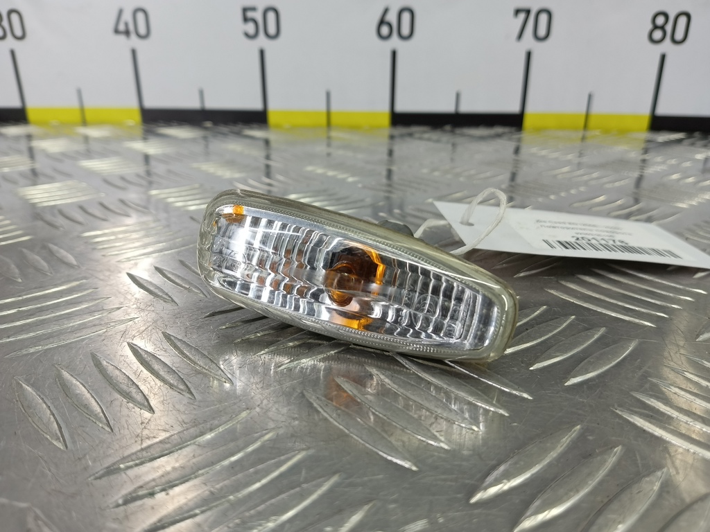 повторитель поворота Kia Ceed  92303-3L100, 980 рублей, Москва