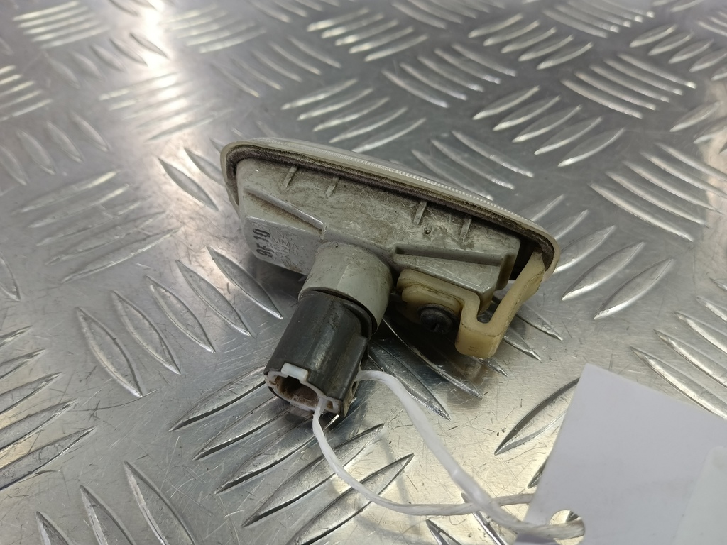 повторитель поворота Kia Ceed  92303-3L100, 980 рублей, Москва