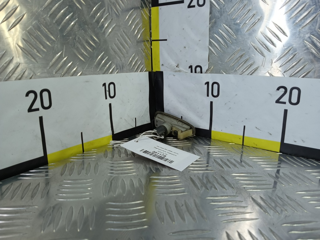 повторитель поворота Kia Ceed  92303-3L100, 980 рублей, Москва