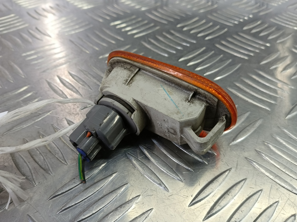 повторитель поворота MITSUBISHI L200   8351A003, 980 рублей, Москва