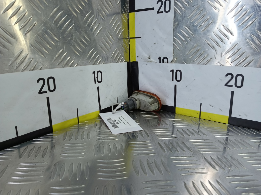 повторитель поворота MITSUBISHI L200   8351A003, 980 рублей, Москва