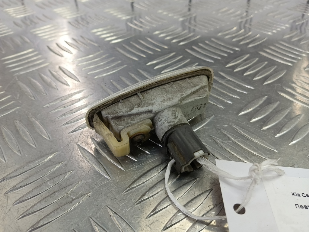 повторитель поворота Kia Ceed  92303-3L100, 980 рублей, Москва