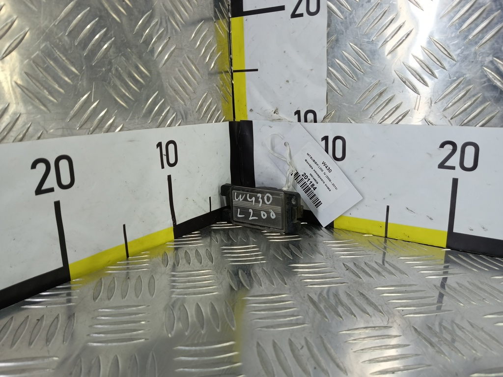 фонарь номерного знака MITSUBISHI L200  2.5 DI-D MT (136 л.с.)L200  IV (2006—2014) Пикап MN146839, 1210 рублей, Москва