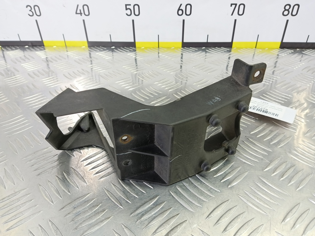 кронштейн форсунки омывателя MAZDA 3 2.0 MT (150 л.с.)3  BK (2003—2006) Седан BS4P51067, 1550 рублей, Москва