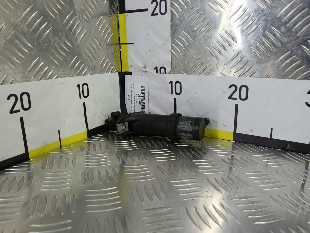 форсунка омывателя фар MAZDA 3 2.0 MT (150 л.с.)3  BK (2003—2006) Седан BP4K-51-8G1B, 3850 рублей, Москва