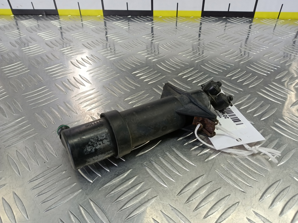 форсунка омывателя фар MAZDA 3 2.0 MT (150 л.с.)3  BK (2003—2006) Седан BP4K518H1B, 3279 рублей, Москва