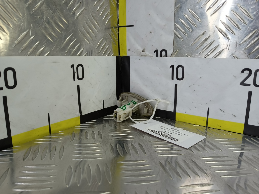 повторитель поворота SUZUKI Grand Vitara 2.0 4WD MT (140 л.с.)Grand Vitara  II (2005—2008) Внедорожник 36410-63J20, 980 рублей, Москва