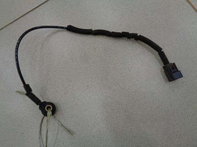 Датчик детонации Ford Explorer UN105