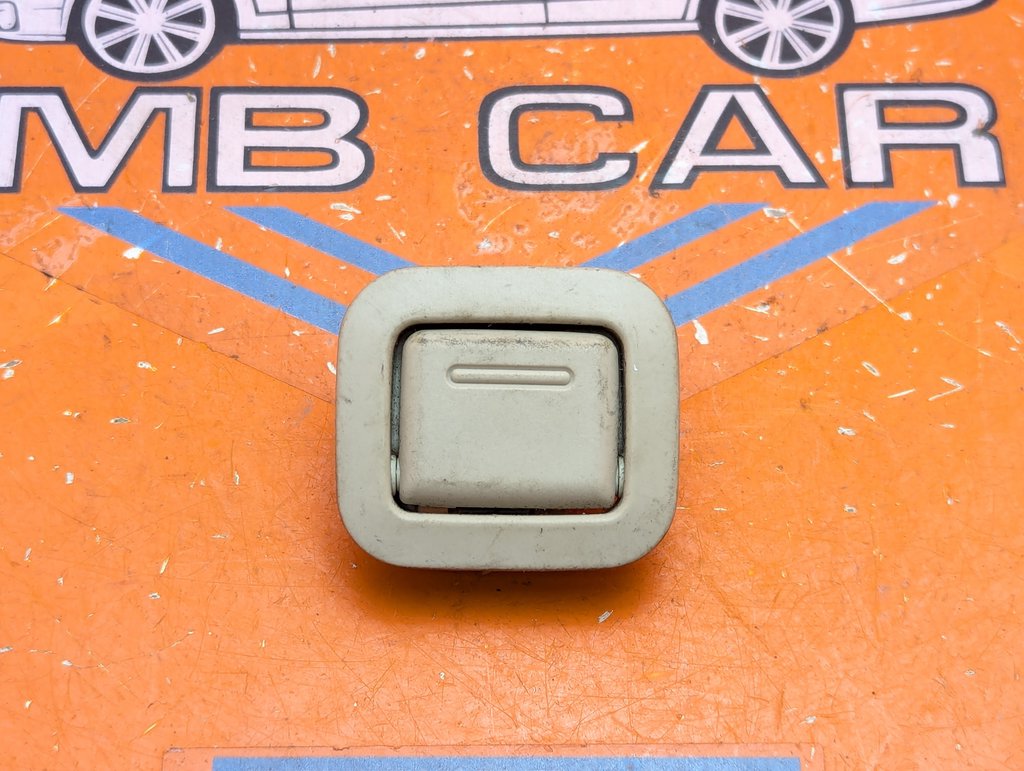 Крючок для одежды MERCEDES-BENZ C-класс W204/S204 (2006—2011)