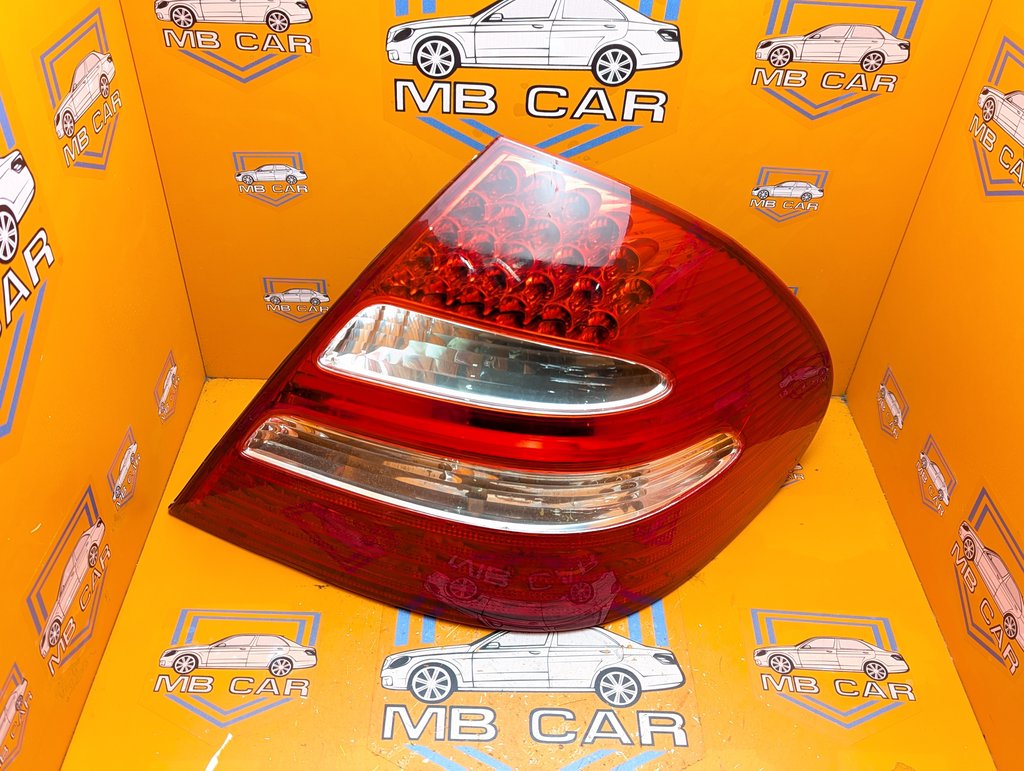 Фонарь задний правый MERCEDES-BENZ E-класс W211/S211 (2002—2006)