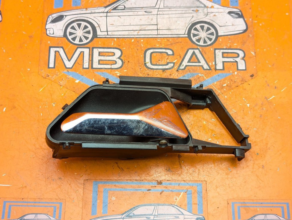 Ручка двери внутренняя MERCEDES-BENZ E-класс W124/S124/C124/A124 (1984—1997)