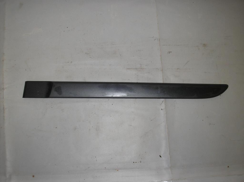 Молдинги рено меган 2. Молдинг рено меган 2 артикул. Молдинг на рено меган 2 дверь. Рено меган 2006г молдинг двери артикул. Молдинги рено меган 2.