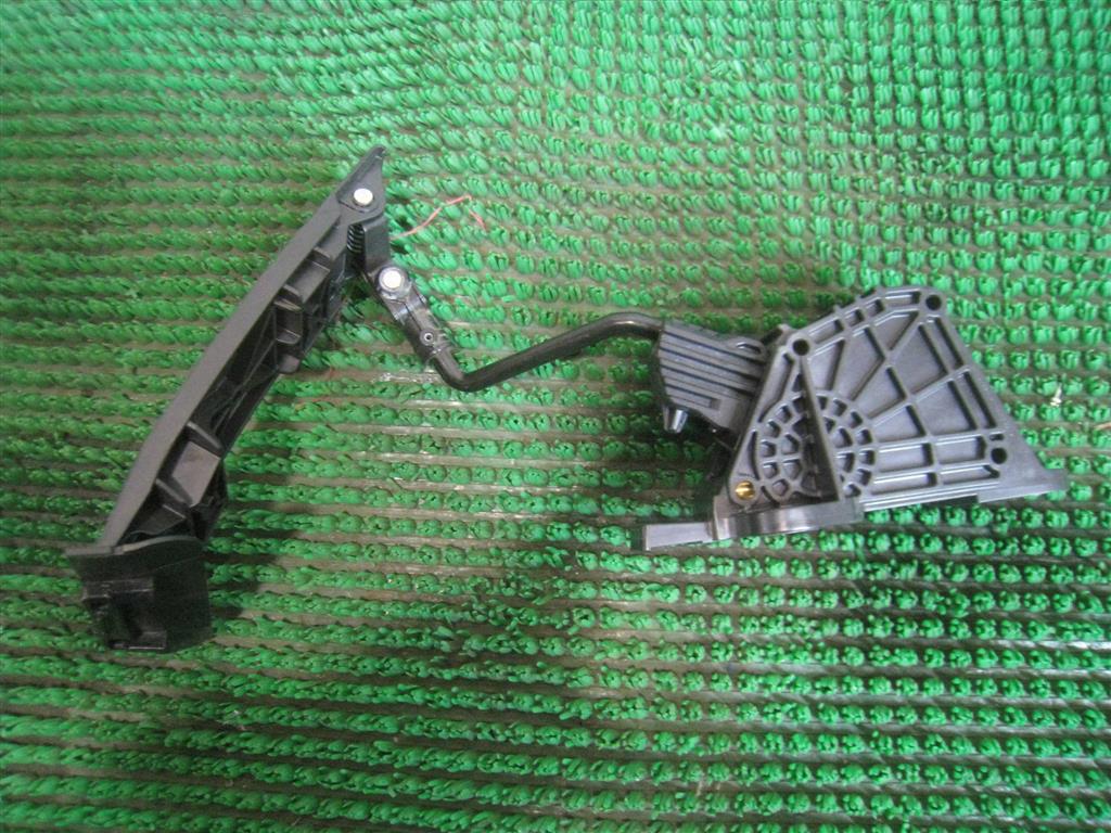 Как снять педаль газа на хонда аккорд 7 LkbAuto.ru