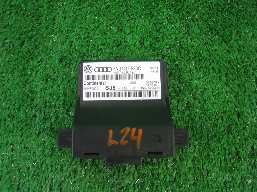 Блок контроля давления в шинах тигуан 2. Блок управления давления в шинах тигуан. Блок rdks mqb. Блок управления давления в шинах тигуан. Блок давления в шинах тигуан 1.