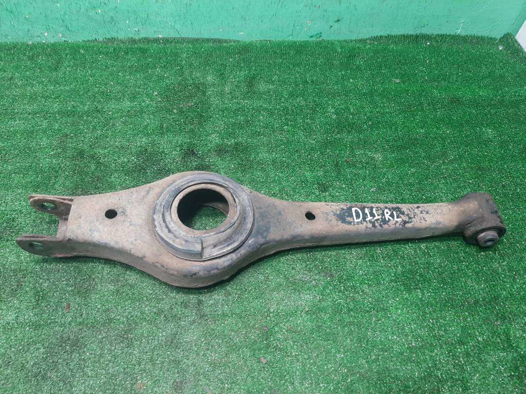 Рычаги задние саньенг актион. Нижний рычаг ssangyong actyon. Рычаги задние саньенг актион. Подпружинный рычаг внутренний ссанг енг. Нижний рычаг рекстон 1.